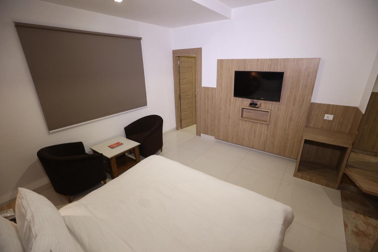 Hotel Salt And Rove New Delhi Aiport Exteriör bild